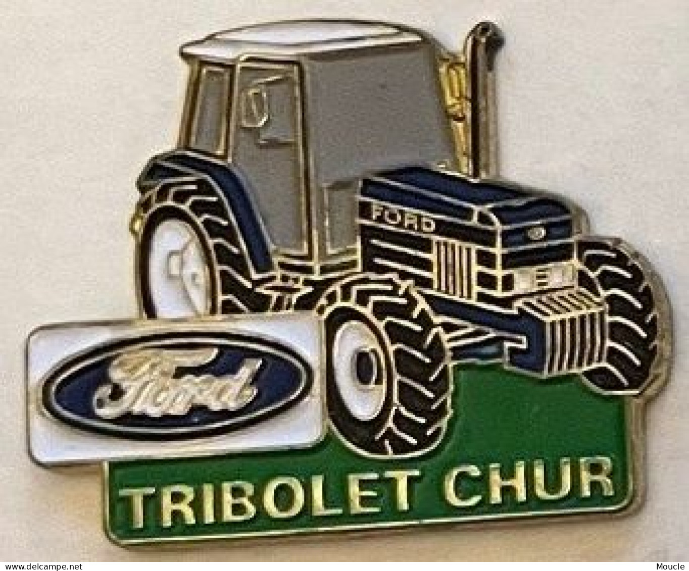 TRACTEUR FORD BLEU - TRIBOLET CHUR - CANTON DES GRIONS - COIRE - SUISSE - SCHWEIZ - SWITERLAND - TRACTOR - TRAKTOR -(34) - Ford