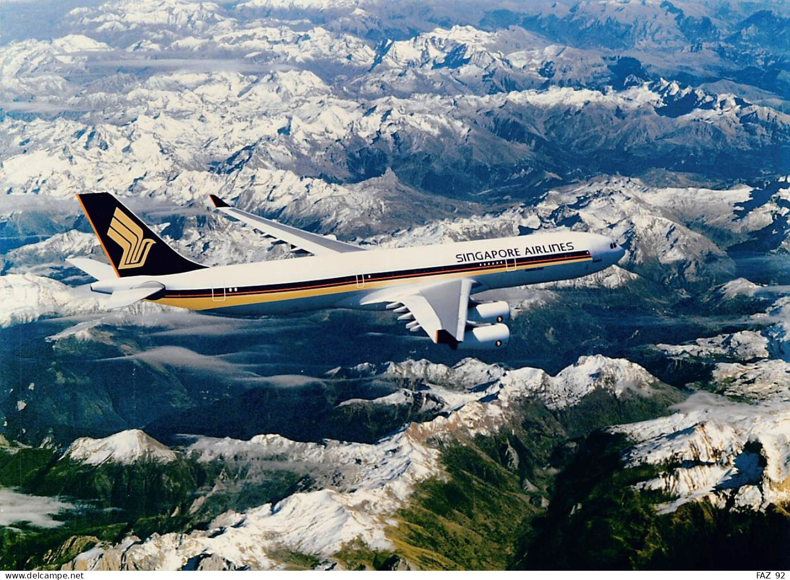 Airbus A340-300 In Singapore Airlines Colours - +/- 180 X 130 Mm. - Photo Presse Originale - Aviation