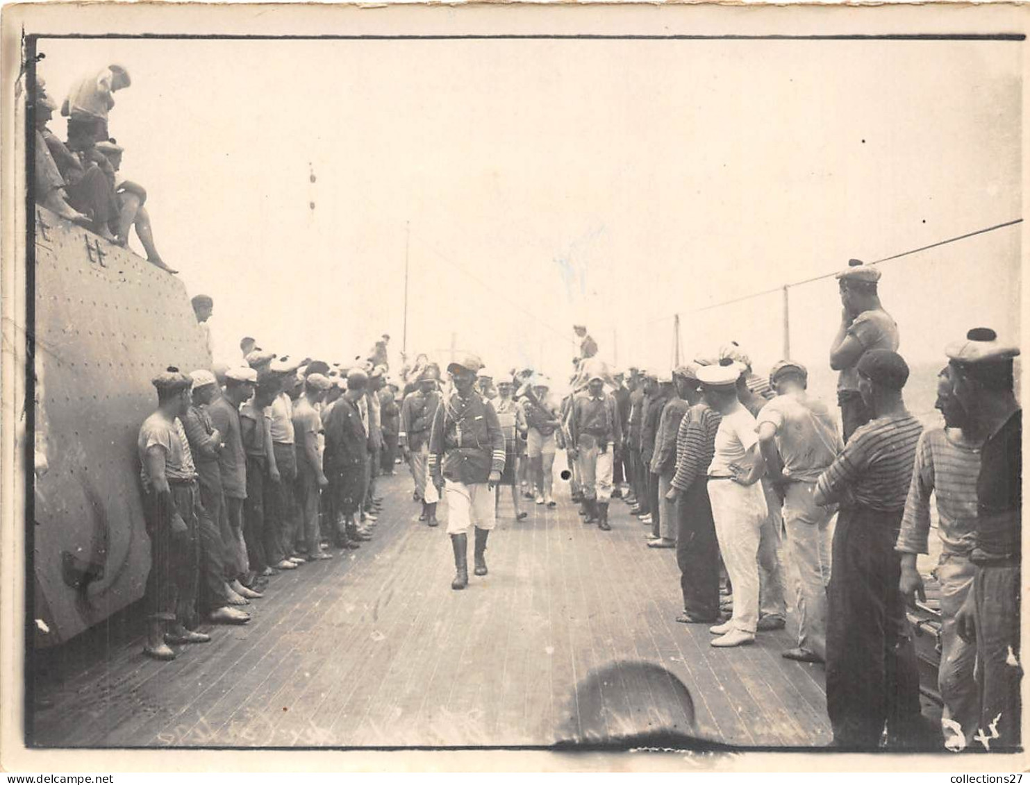 23 PHOTOS D'UN EQUIPAGE SUR LE TOURVILLE BATEAU CROISEUR- CANAL DU PANAMA- CHILI-NOUVELLE ZELAND- BREST- GOUADELOUPE