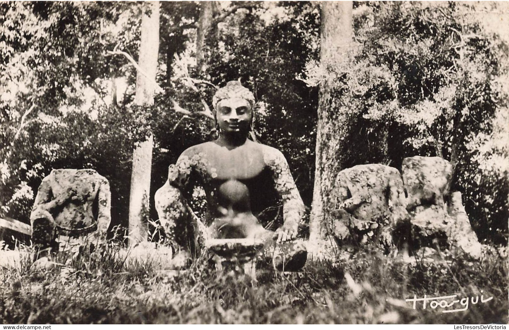 CAMBODGE - Angkor Thom - Combodge - Le Roi Lépreux - Statues - Carte Postale Ancienne - Cambodge