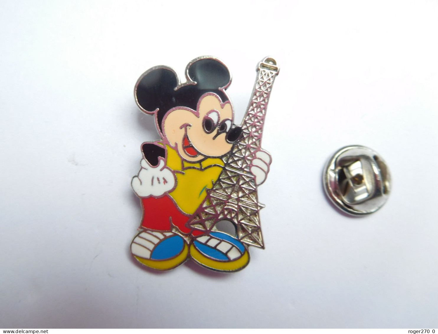 Beau Pin's , Disney  , Mickey , Tour Eiffel Paris , Argenté - Disney