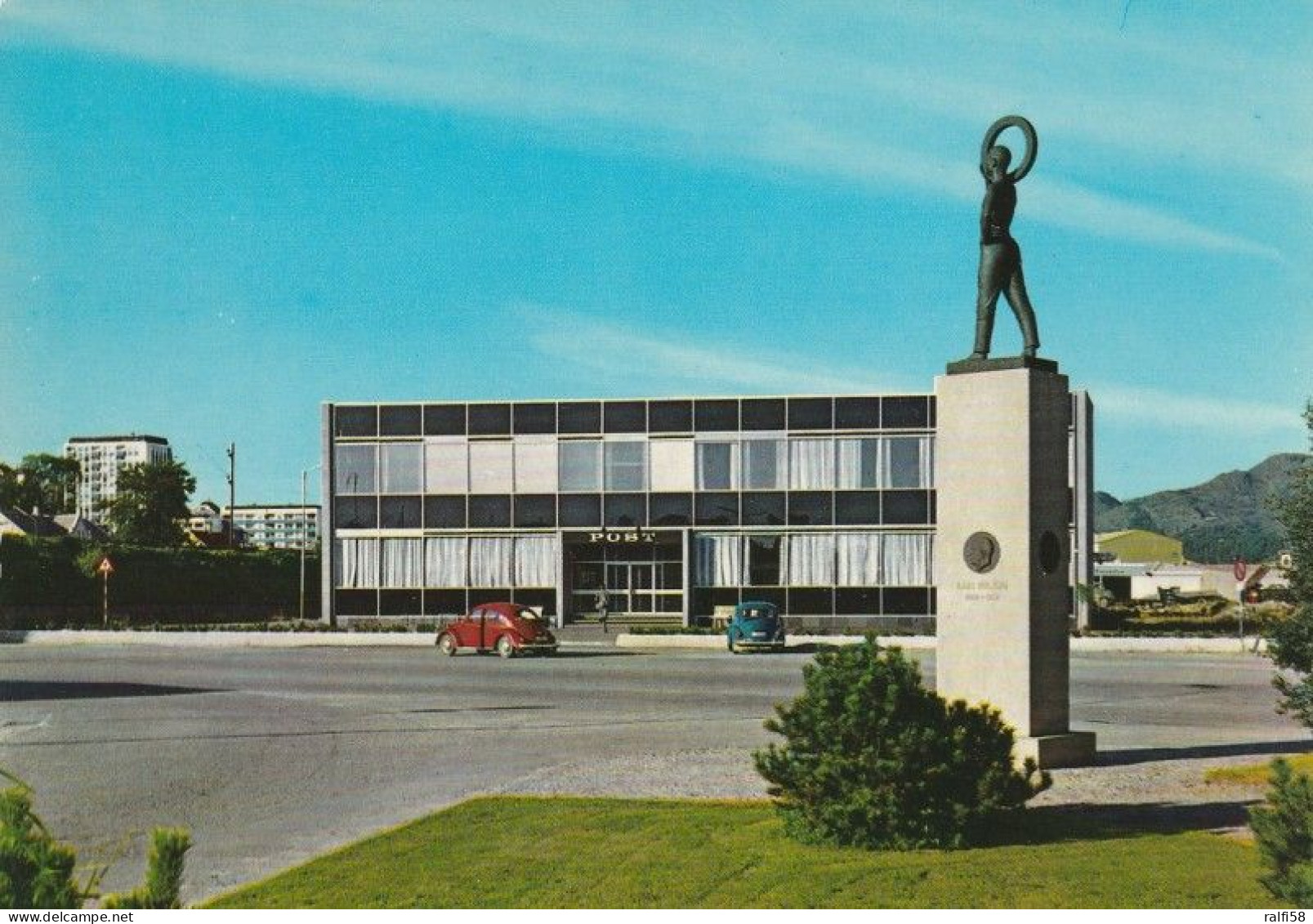 1 AK Norwegen * Die Stadt Sandnes Mit Dem Post Office Und Die Øglænd Statue * - Norvège