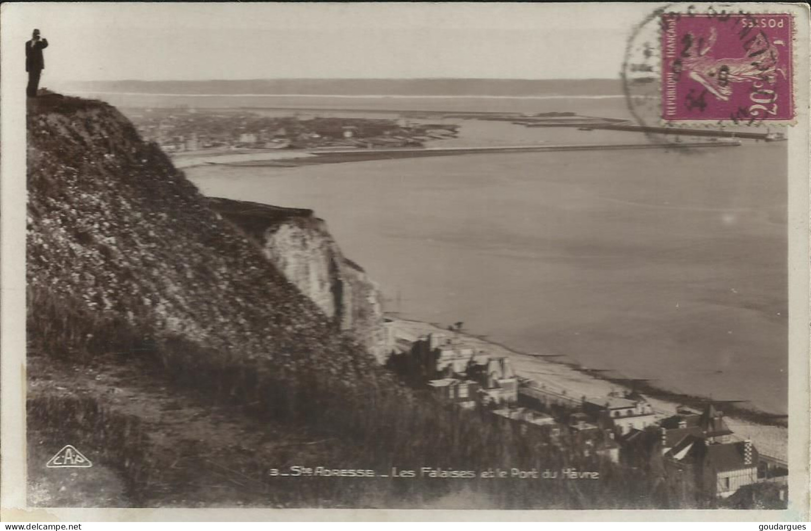 Sainte-Adresse - Les Falaises Et Le Port Du Havre  - (P) - Sainte Adresse