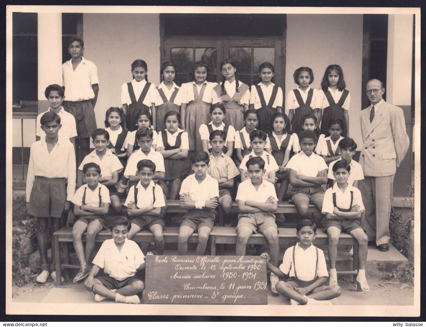 +++ Photo De Classe - Afrique - Congo - USUMBURA - Ecole Primaire - 1950 - 1951 - Ecole Pour Asiatiques 2/3  // - Afrika