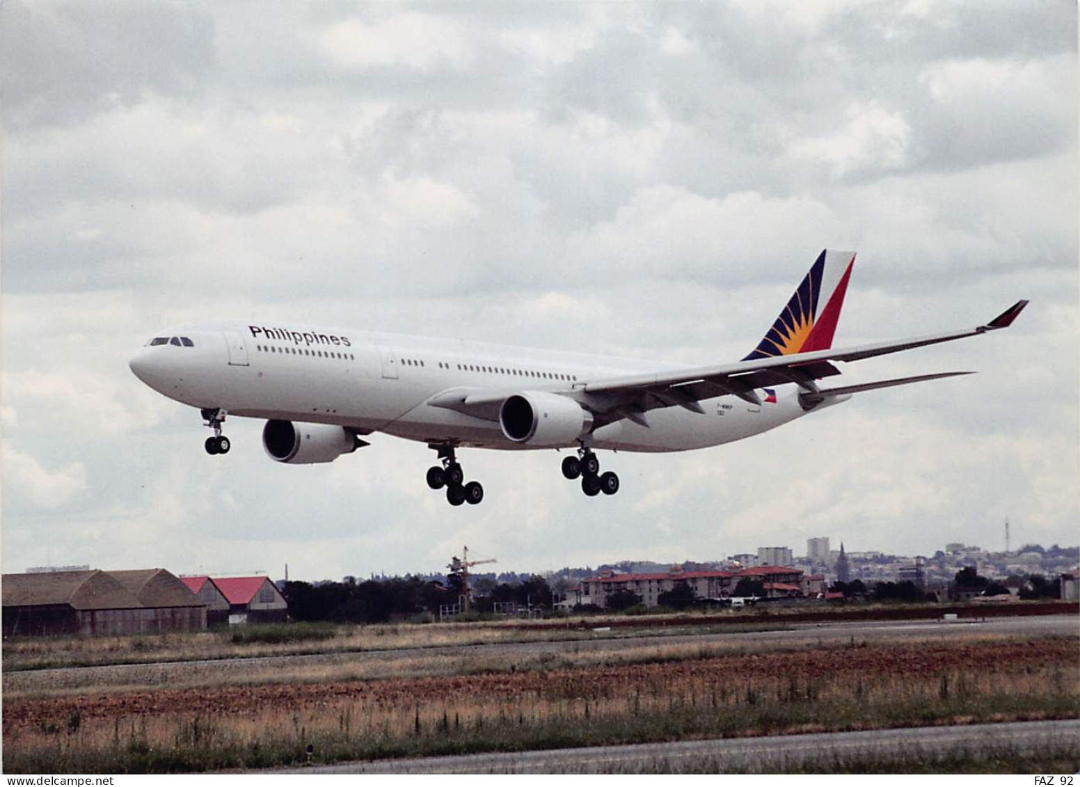 Airbus A330 In Philippine Airlines Colours - +/- 180 X 130 Mm. - Photo Presse Originale - Aviazione
