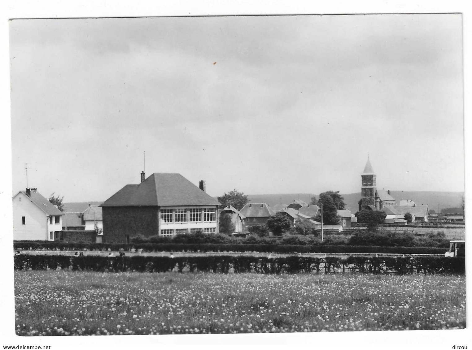 56272  Sourbrodt  Schule  Und  Kirche - Waimes - Weismes