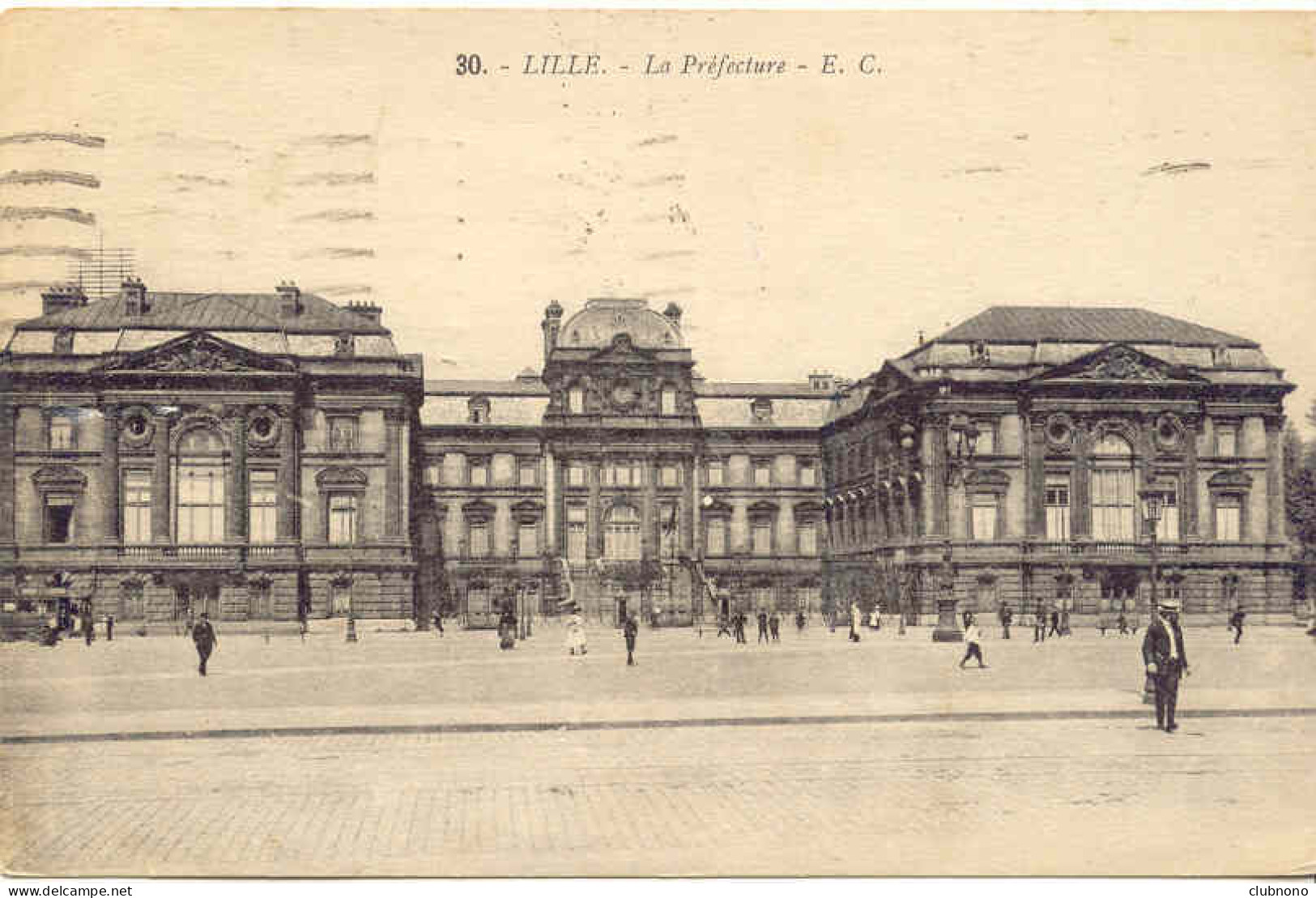 CPA - LILLE -LA PREFECTURE (BELLE ANIMATION) 1924 - Lille