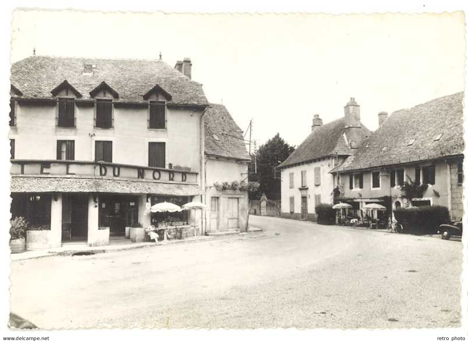 Cpsm Cantal - Montsalvy - Route D'Aurillac ( Hôtel Du Nord ) - Other & Unclassified