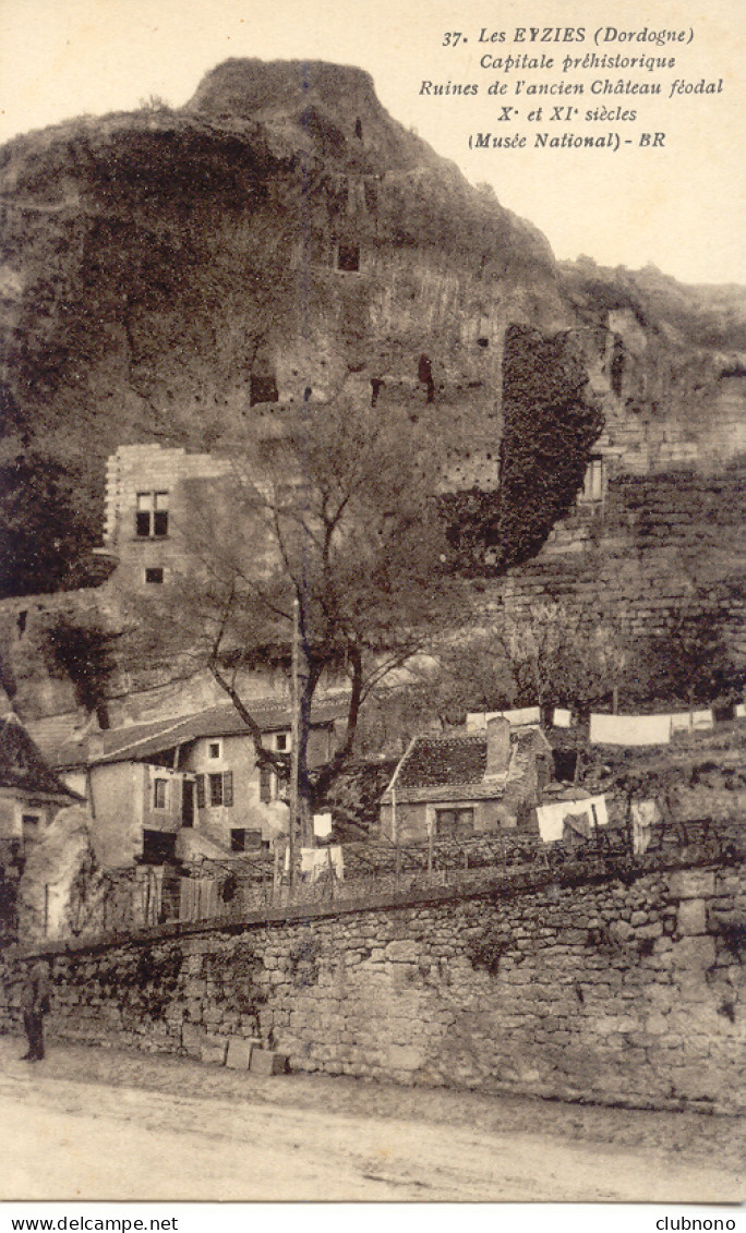 CPA - LES EYZIES - RUINES DE L'ANCIEN CHATEAU FEODAL - Les Eyzies