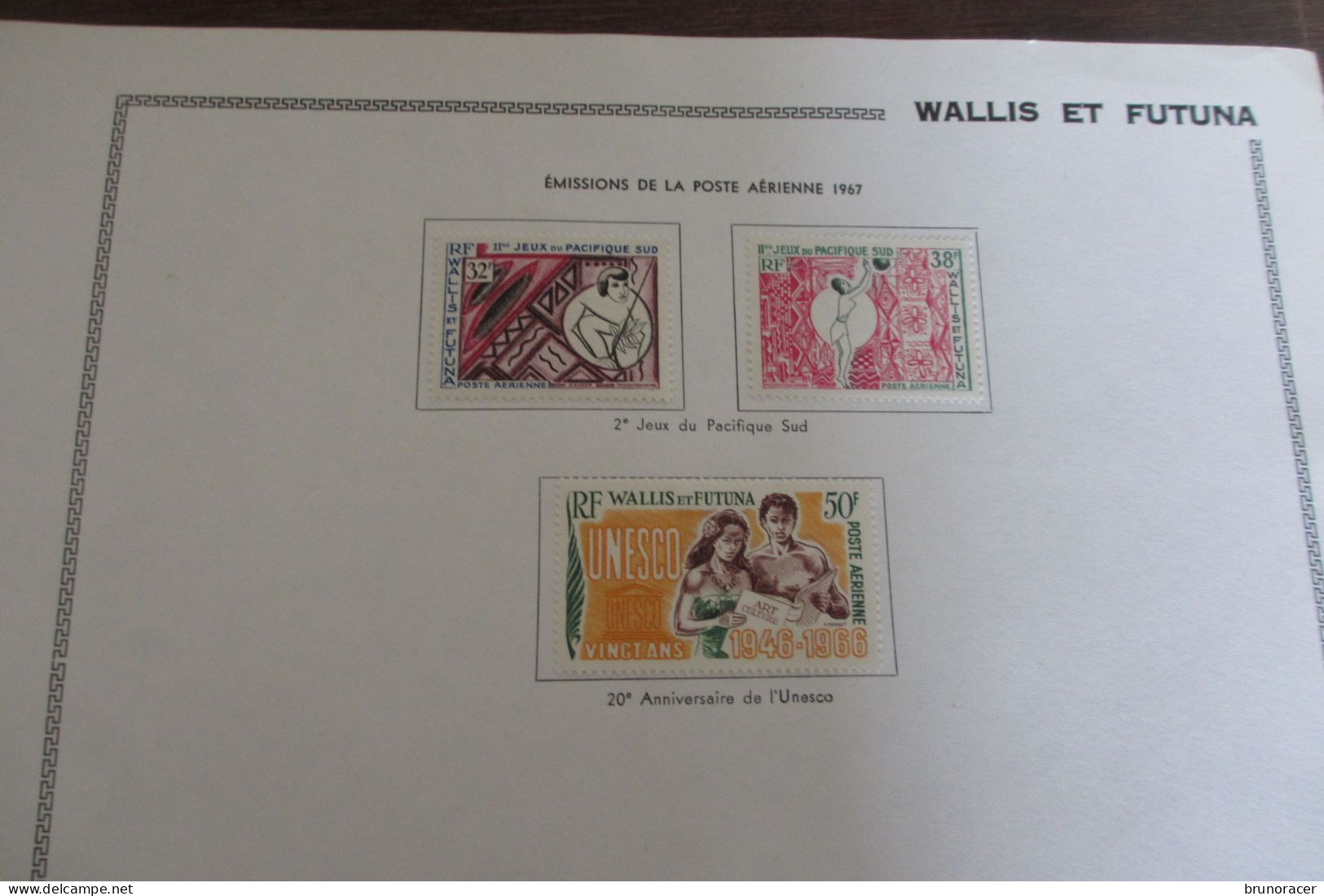 LOT WALLIS & FUTUNA  ANNEES 60 POSTE ET POSTE AERIENNE SUR 5 PAGES D'ALBUM NEUF* COTE 180 EUROS  VOIR SCANS - Nuevos