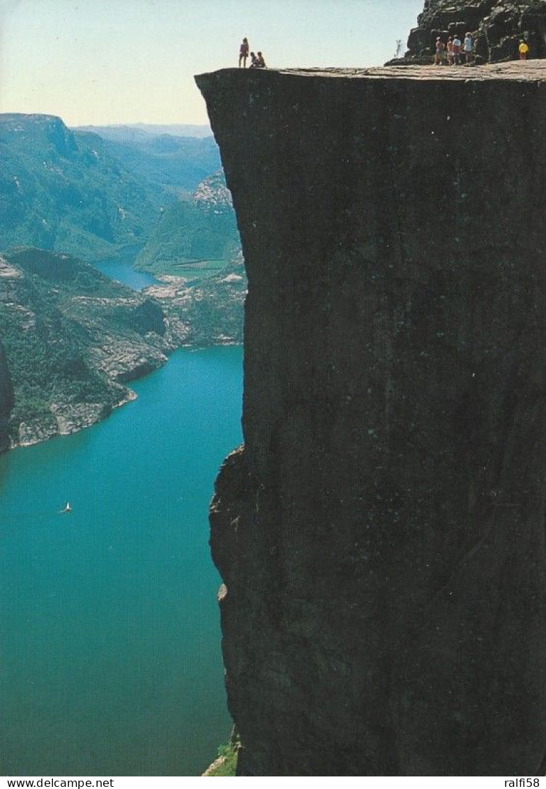 1 AK Norwegen * Der 600 Meter Hohe Preikestolen - Eine Natürliche Felsplattform Am Lysefjord * - Noruega