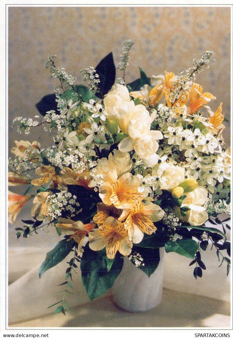 FLEURS Vintage Carte Postale CPSM #PBZ551.FR - Blumen