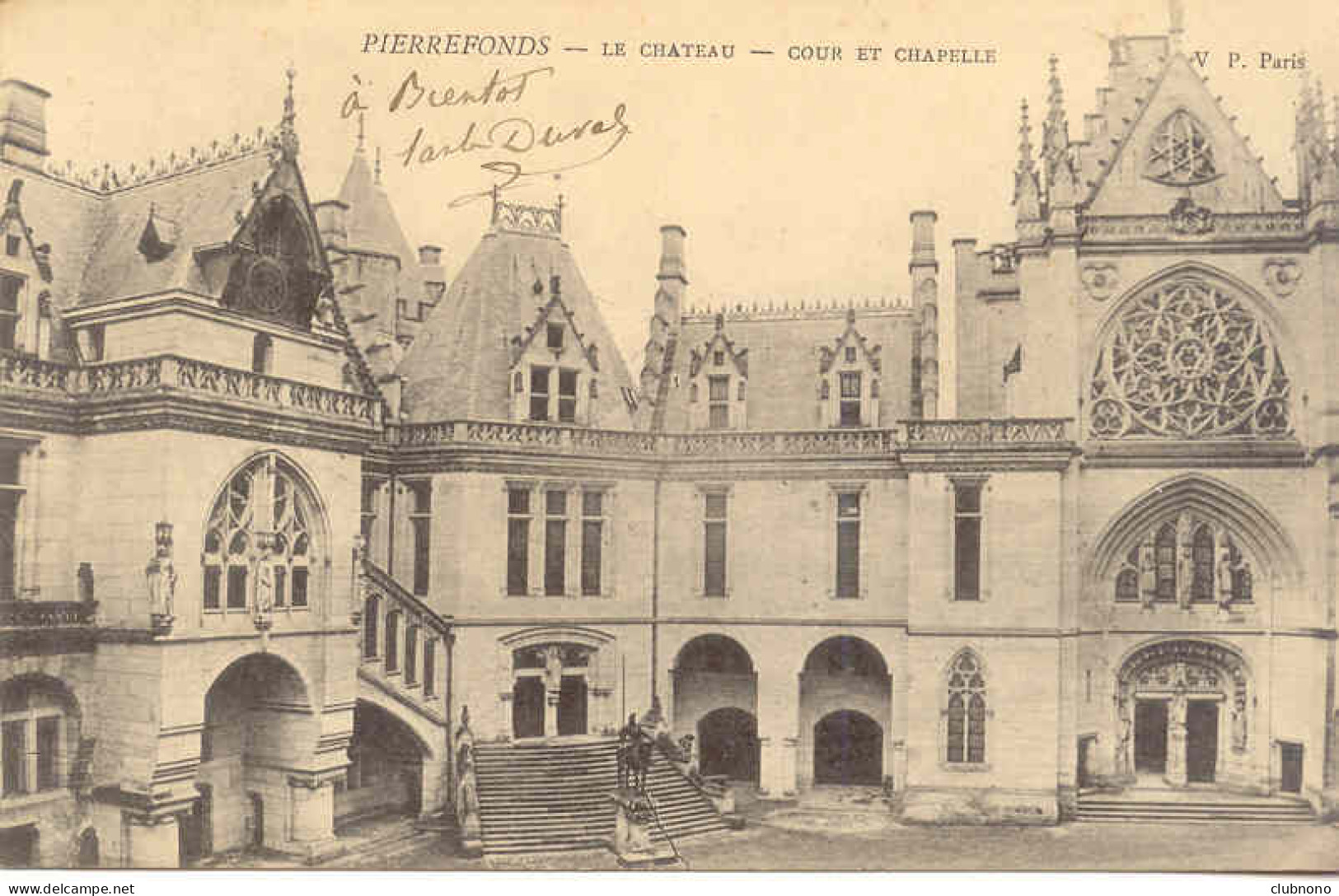 CPA - PIERREFONDS - LE CHATEAU - COUR ET CHAPELLE (IMPECCABLE) - Pierrefonds