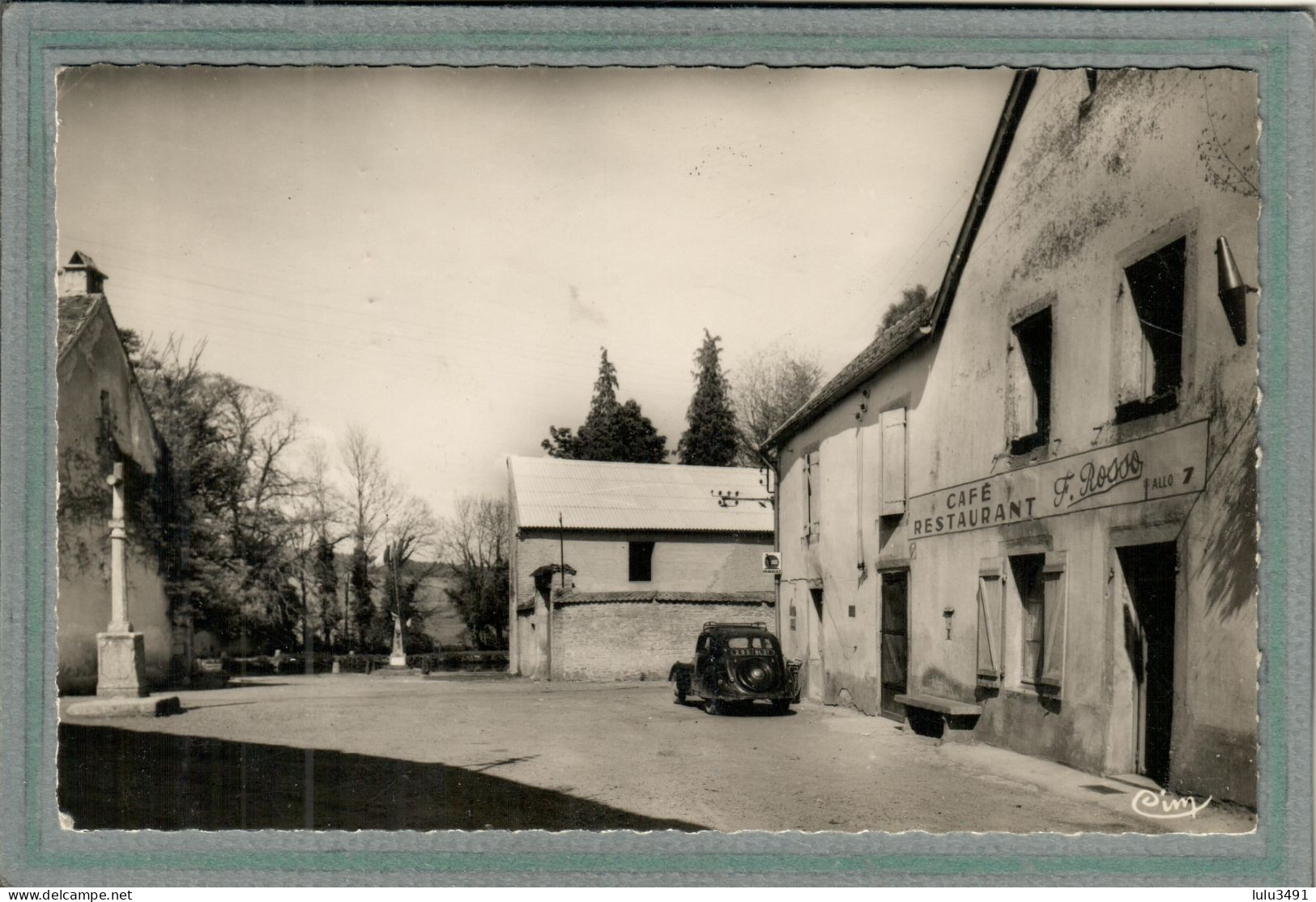 CPSM Dentelée (21) VILLECOMTE - Aspect  Du Café-Tabac Rosso Sur La Place En 1960 - Chenove