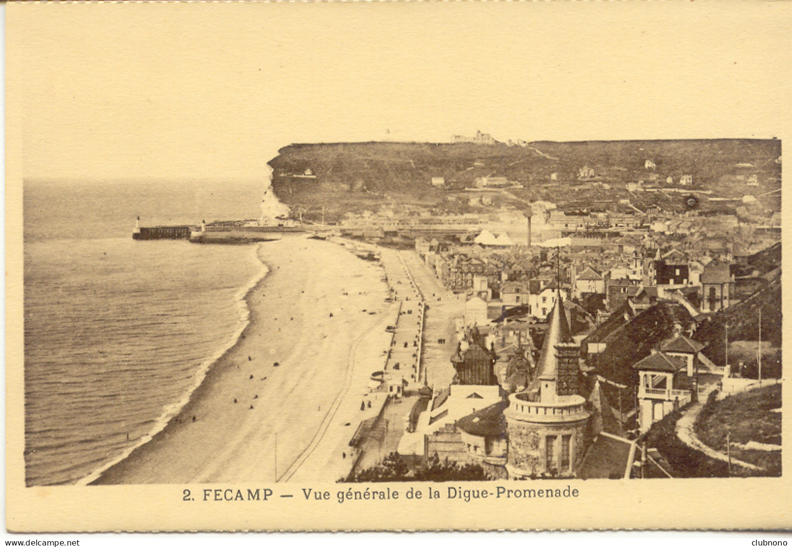 CPA - FECAMP - VUE GENERALE DE LA DIGUE-PROMENADE (T.B.E.) - Fécamp