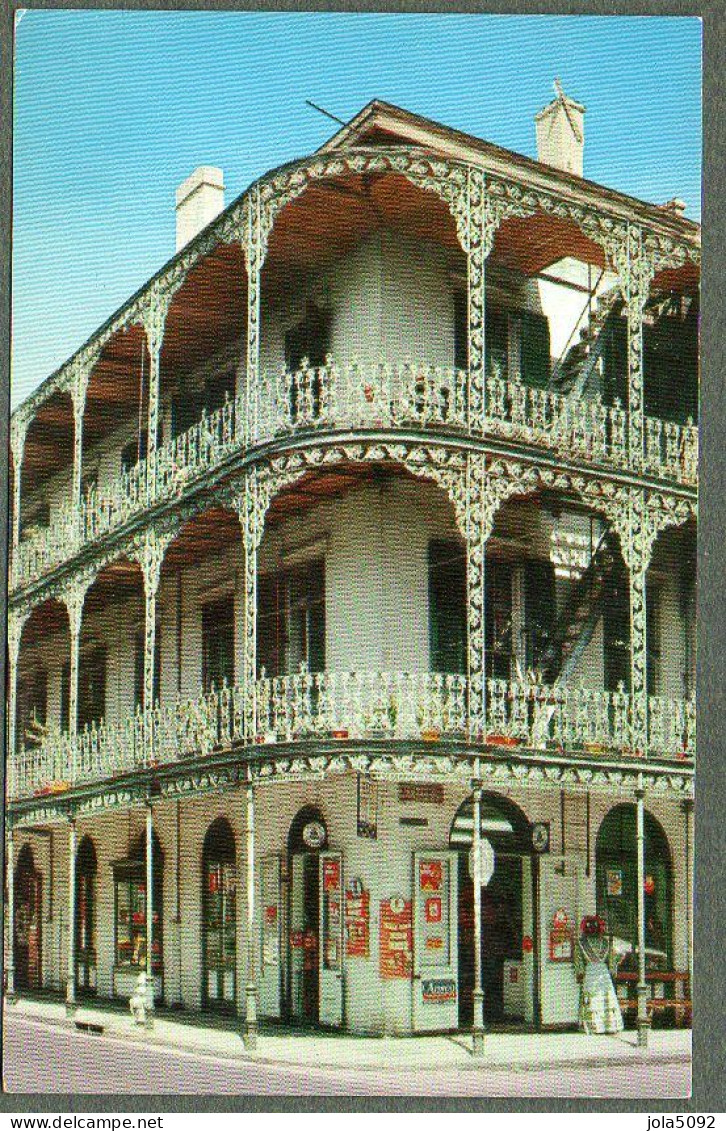 USA - NEW ORLEANS - Lace Balconies - 700 Royal Street - New Orleans
