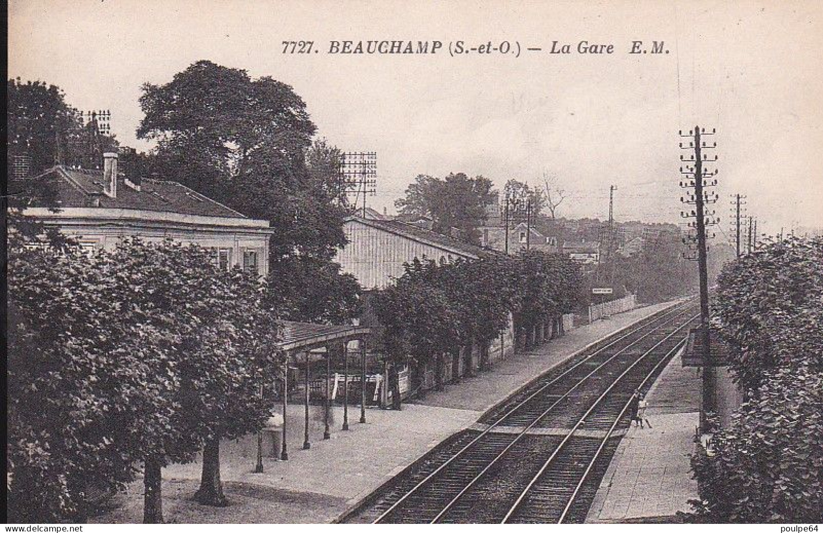 La Gare : Vue Intérieure - Beauchamp
