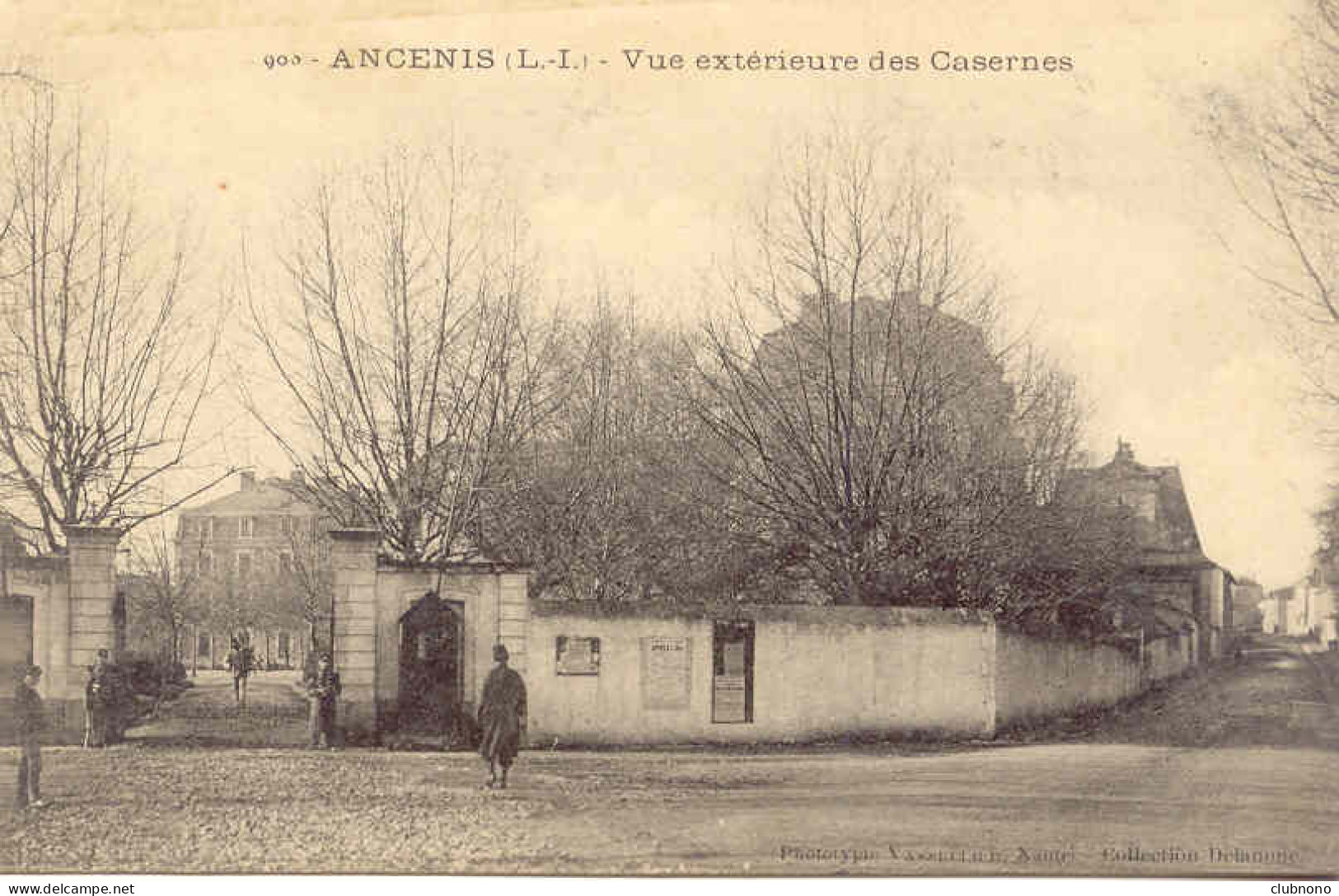 CPA - ANCENIS - VUE EXTERIEURE DES CASERNES (IMPECCABLE) - Ancenis