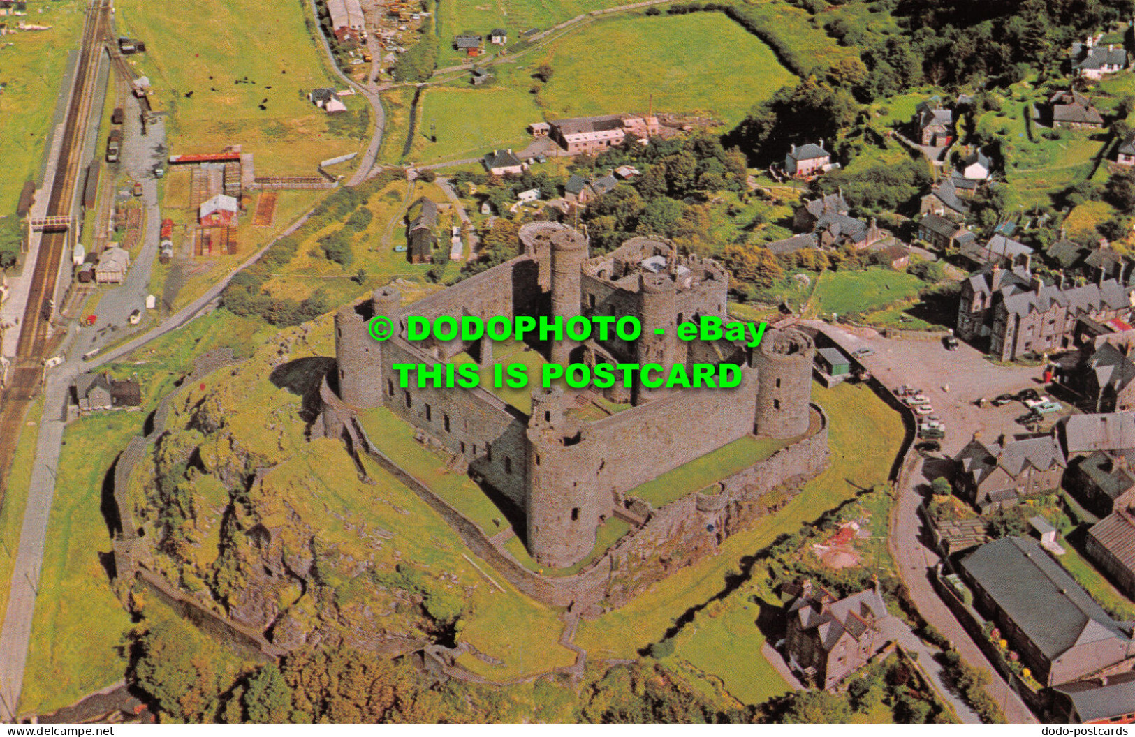 R519075 Harlech. The Castle. Postcard - Mondo