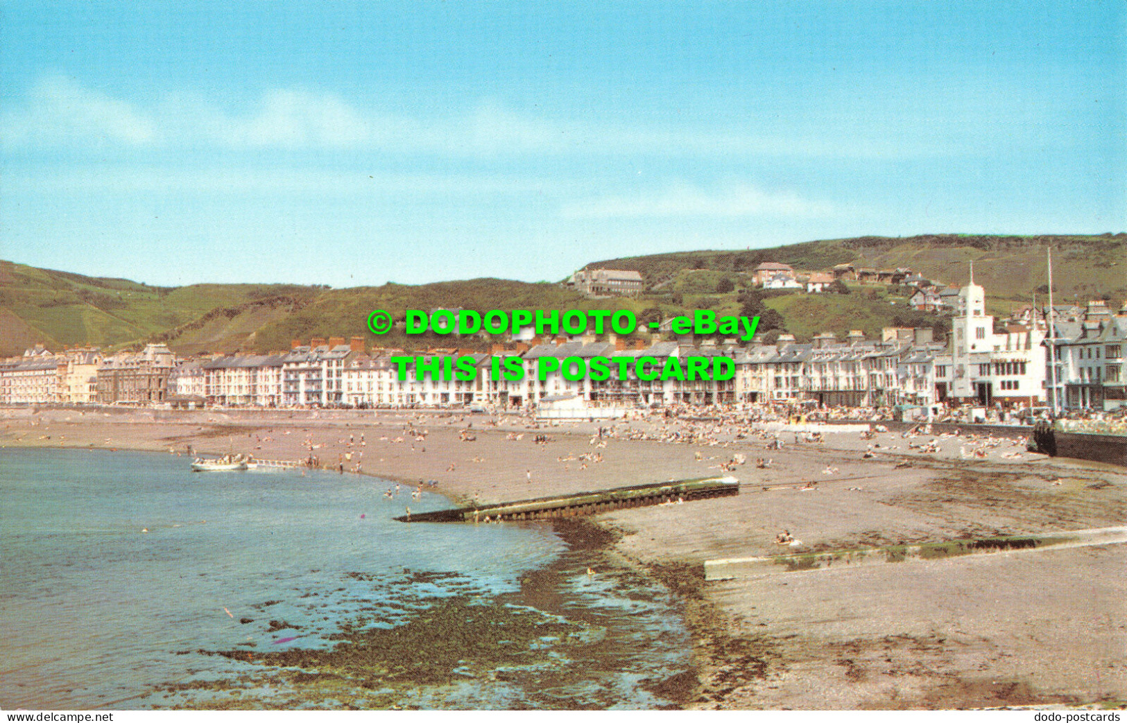 R519076 Aberystwyth. The Beach. Postcard - Mondo