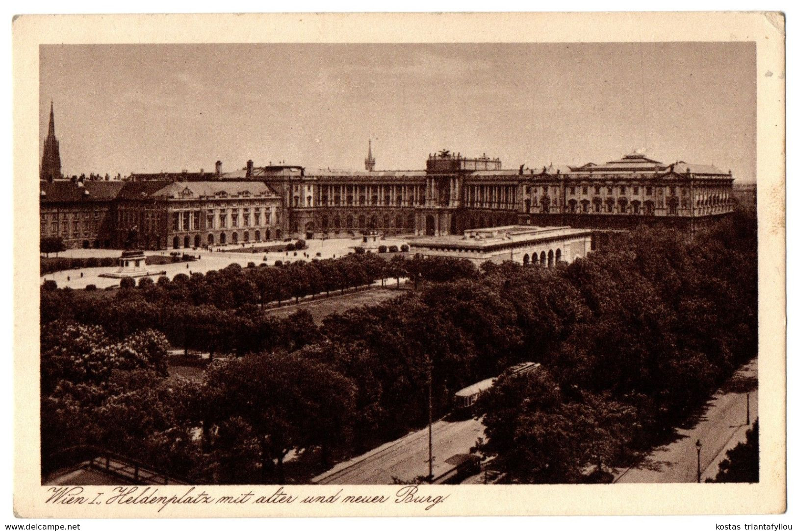 1.5.2 AUSTRIA, VIENNA, HELDENPLATZ, WITH OLD AND NEW CASTLE, POSTCARD - Other & Unclassified