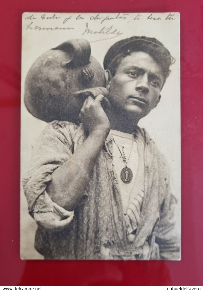 PH On CPA Circulée 1923 - ITALIA - Jeune Homme Portant Un Pot Sur Son épaule - Anonyme Personen