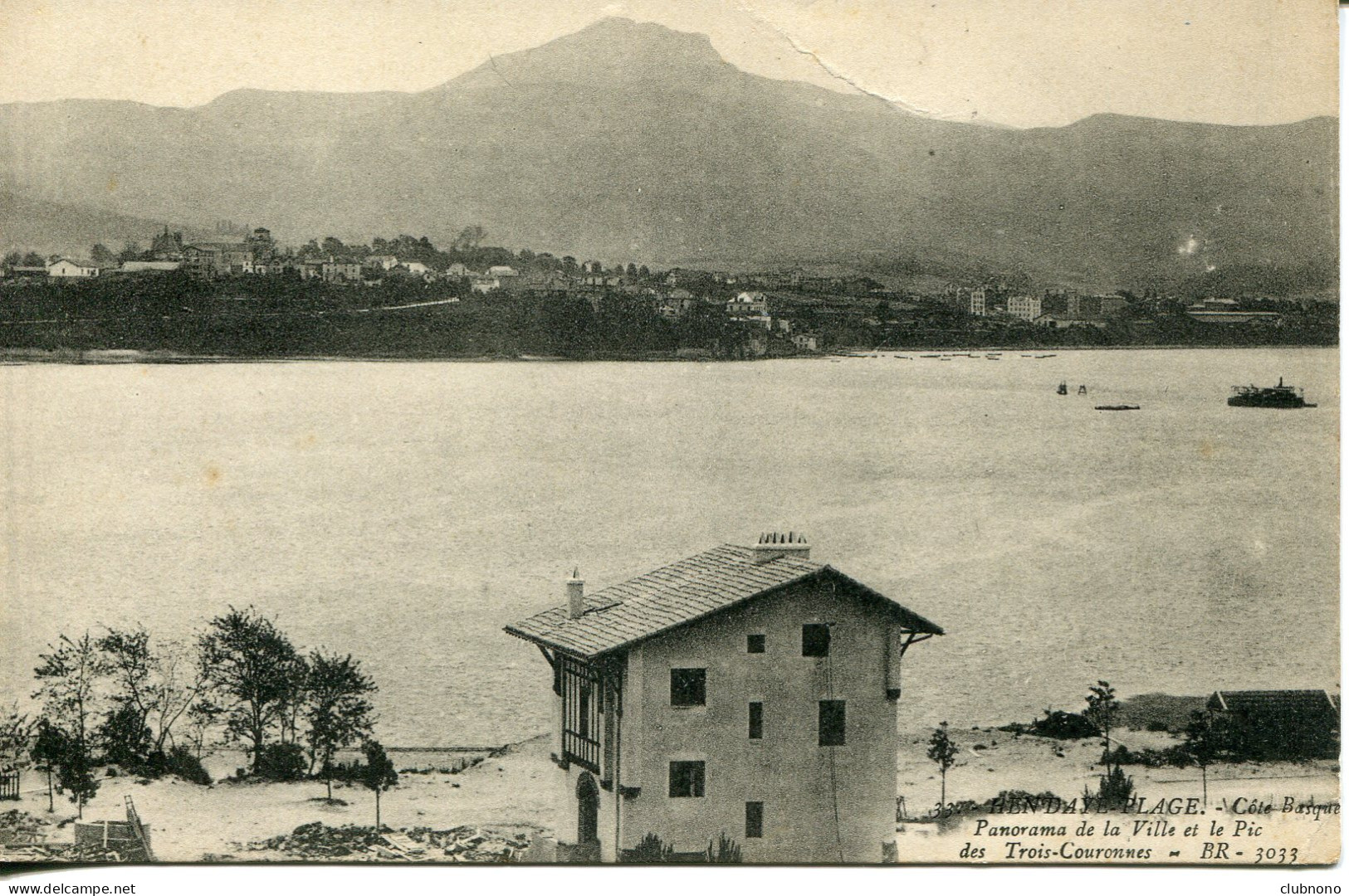 CPA - HENDAYE-PLAGE - PANORAMA DE LA VILLE ET PIC DES TROIS-COURONNES - Hendaye