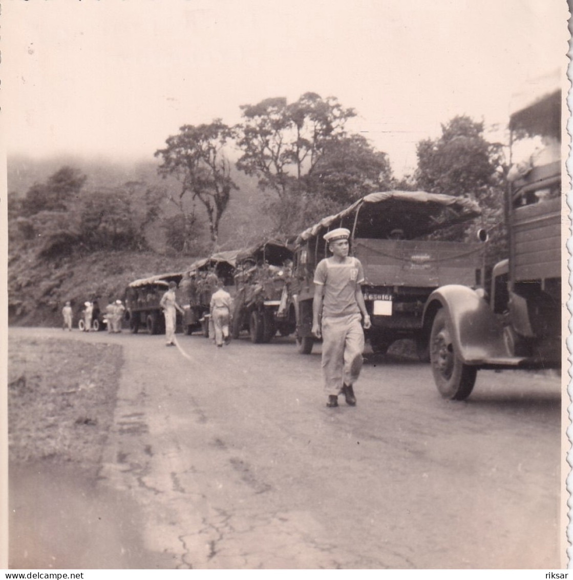 MARTINIQUE(FORT DE FRANCE) PHOTO(L ESCADRE DU BATEAU DE GUERRE JEANNE D ARC) CAMION - Europa