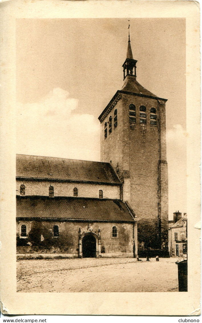 CPA -  JARGEAU - TOUR DE L'EGLISE ET LE PETIT CLOITRE - Jargeau