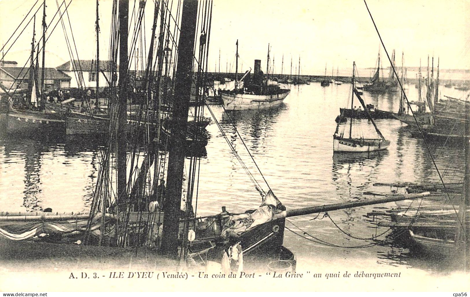 ÎLE D'YEU - Un Coin Du Port -  La "GRIVE" Au Quai De Débarquement -  A.D. 3 - VENTE DIRECTE X - Ile D'Yeu