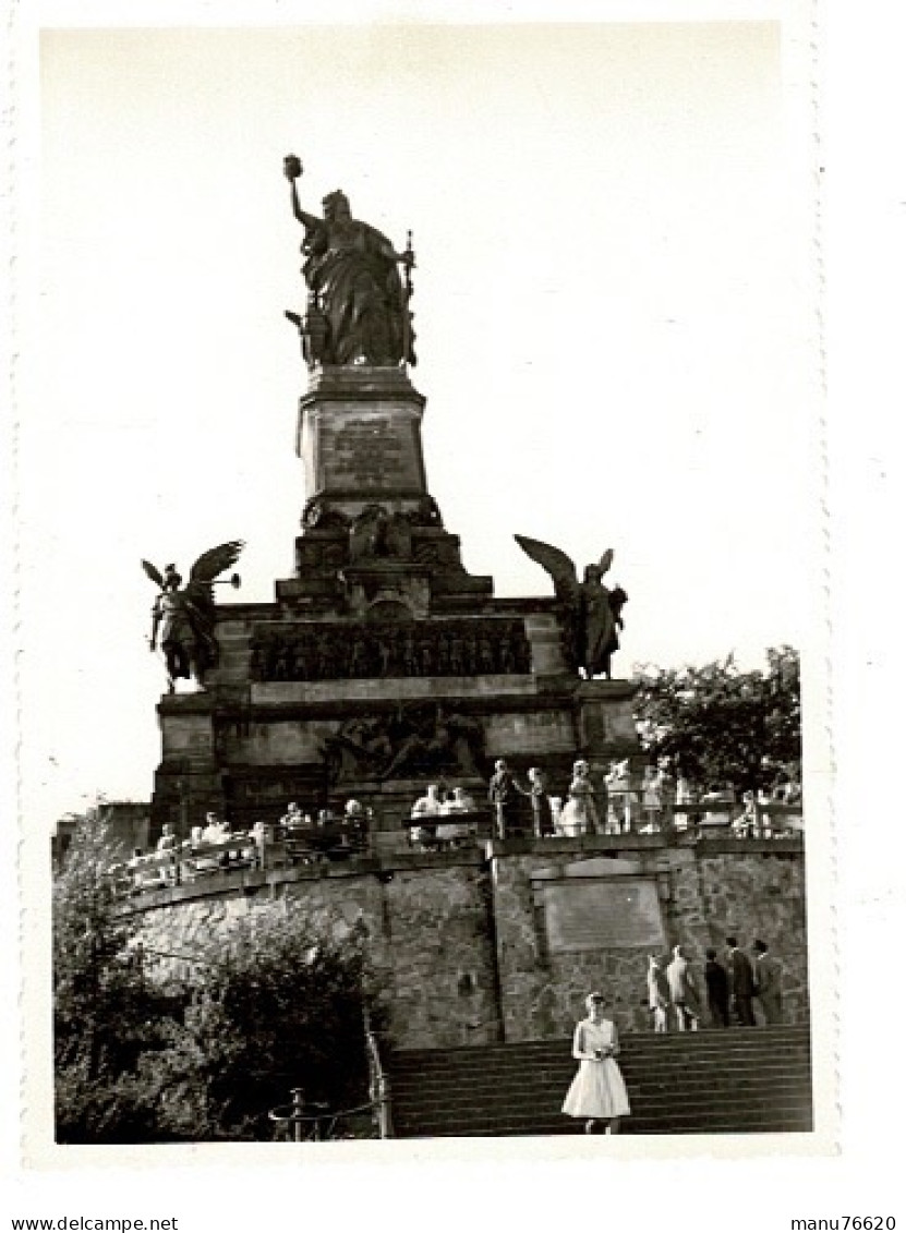 Ref 1 - Photo + Négatif : Monument à Rudesheim Rhein- Allemagne . - Europe