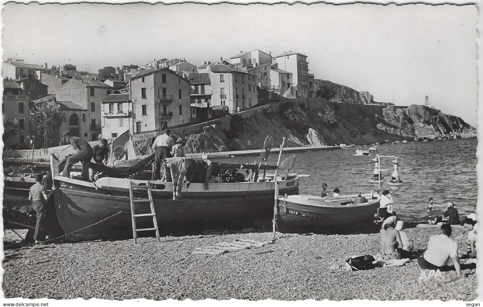 BANYULS  SUR MER   LE CAP DOUNE  BATEAUX PECHEURS  ANNEE 1955 - Banyuls Sur Mer