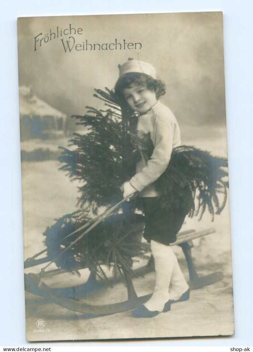 Y7748/ Weihnachten KInd Mit Tannenbaum Und Schlitten Foto AK 1910 - Altri & Non Classificati