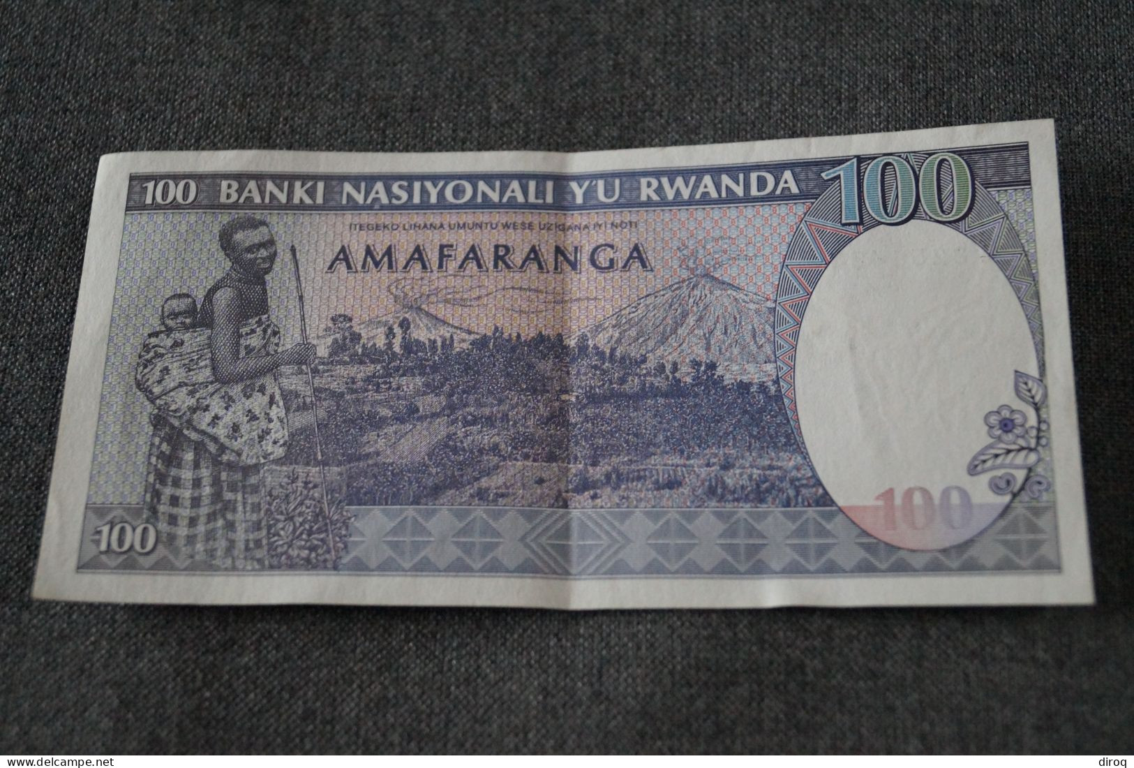 Beau Billet De 100 Fr. 1989,Rwanda,24/04,voir Photos Pour Collection - Otros – Africa