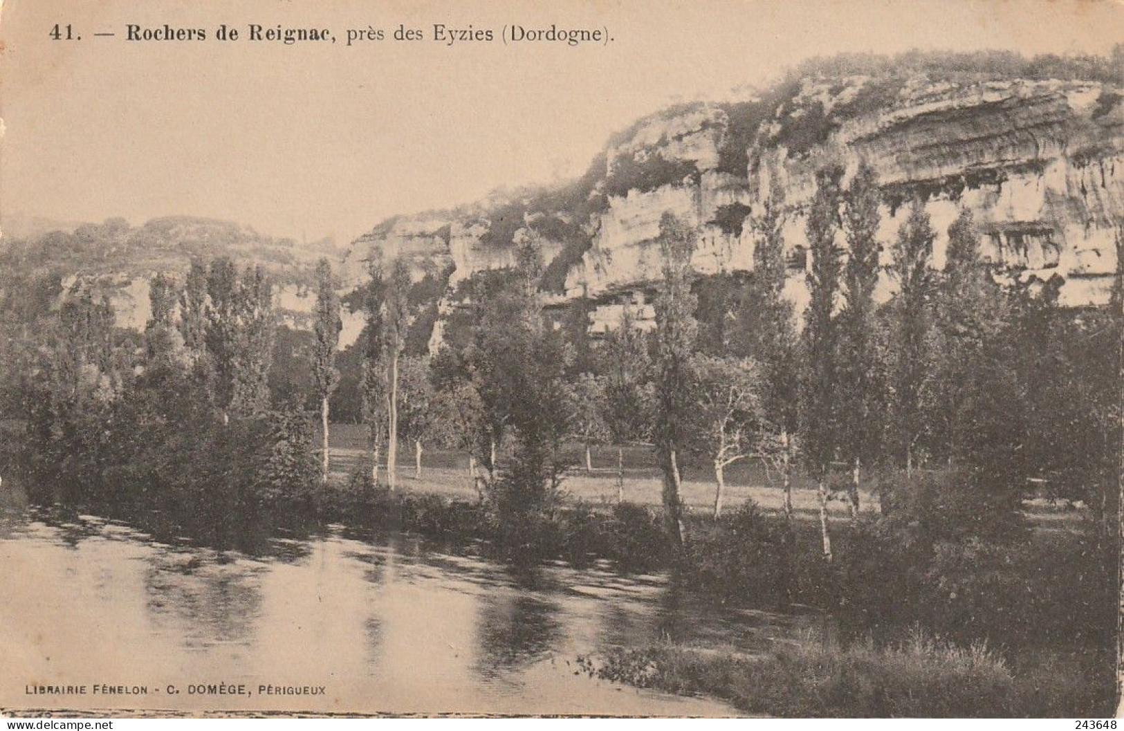 Rochers De Reignac Près Les Eyzies - Autres & Non Classés