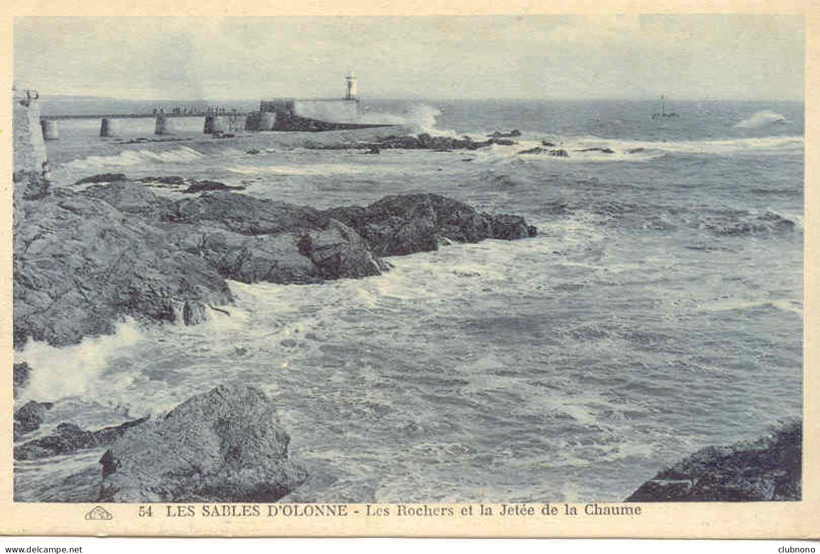 CPA - SABLES D'OLONNE - LES ROCHERS ET LA JETEE DE LA CHAUME - Sables D'Olonne