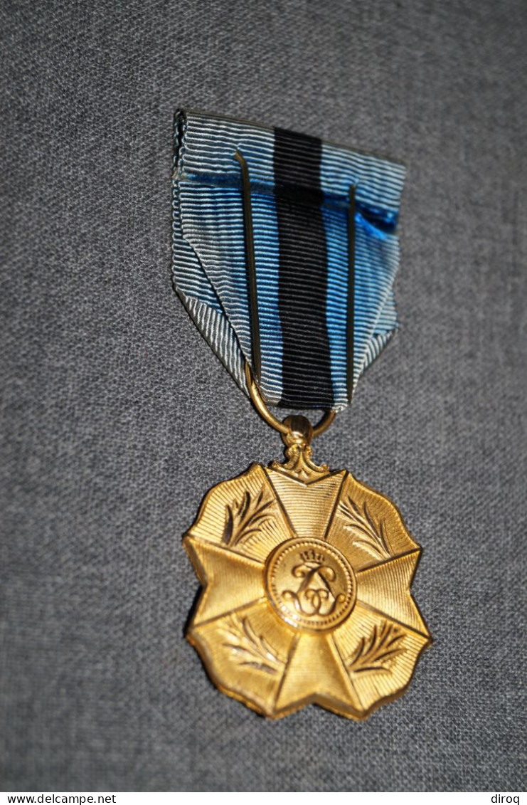 Belle Décoration,ordre De Léopold II,médaille D'or,voir Photos Pour Collection - België