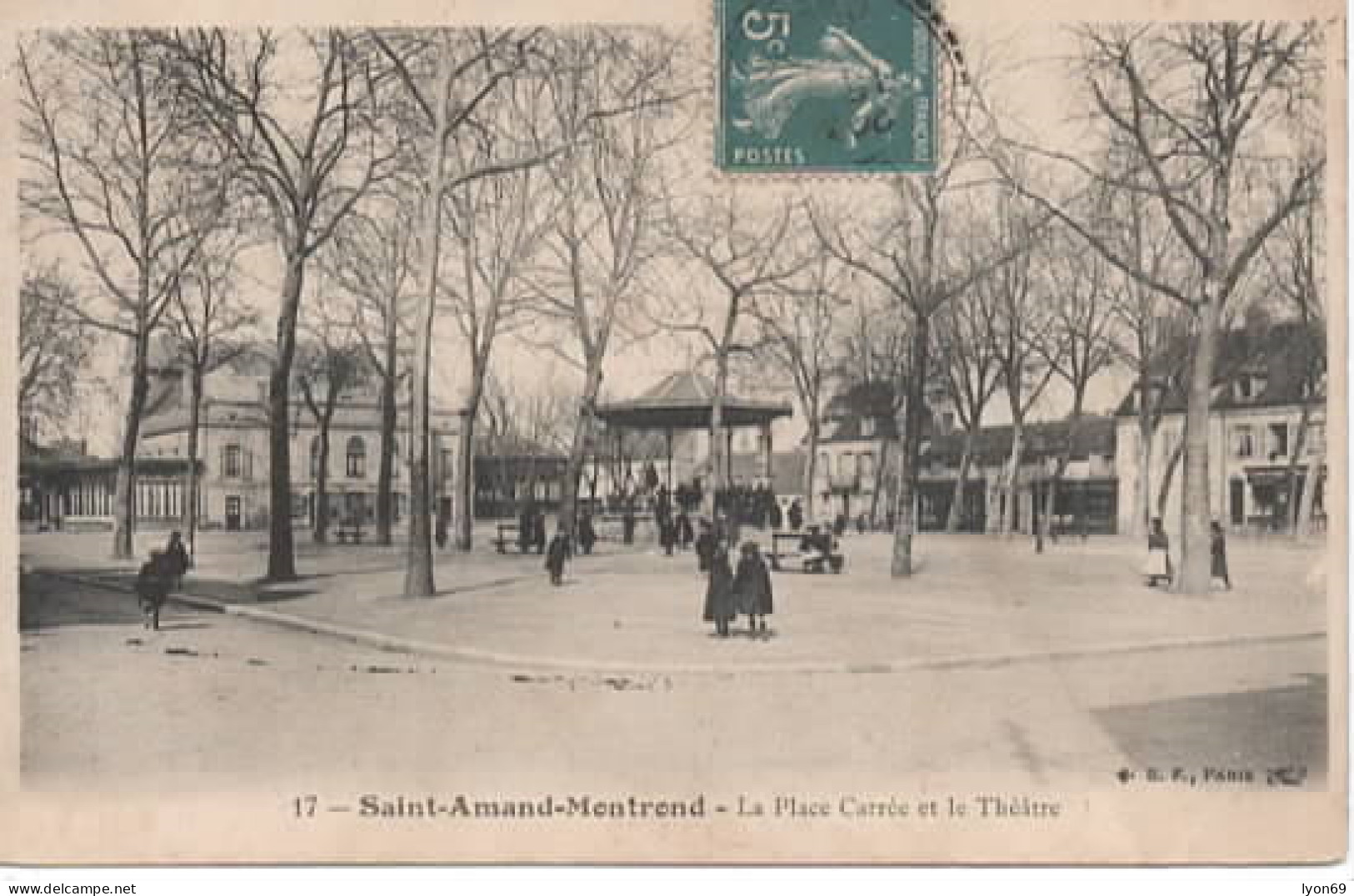 SAINT AMZND MONTRON  LA PLACE CARREE ET LE THEATRE  17 - Saint-Amand-Montrond