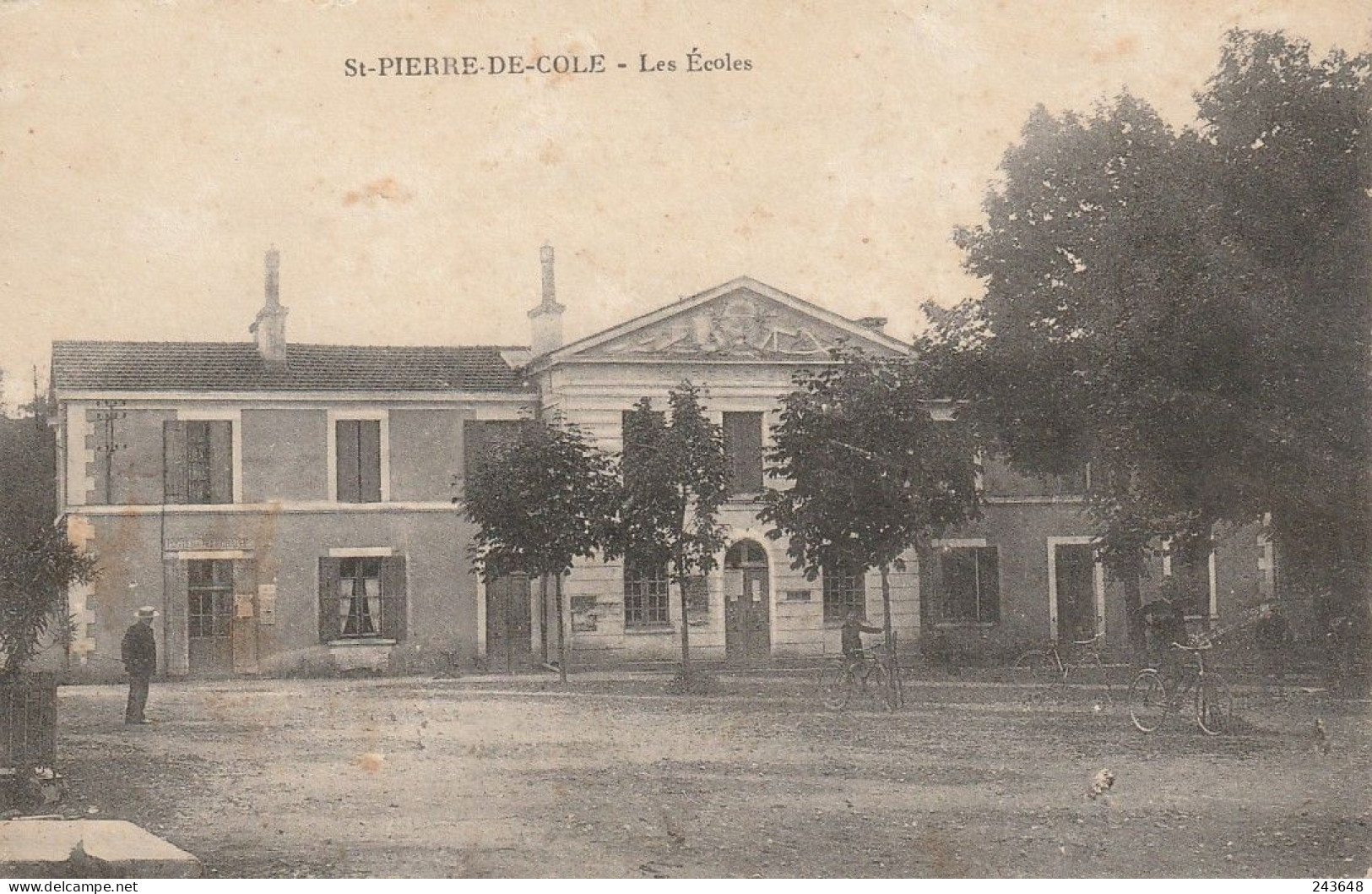 Saint Pierre De Côle Les écoles - Autres & Non Classés