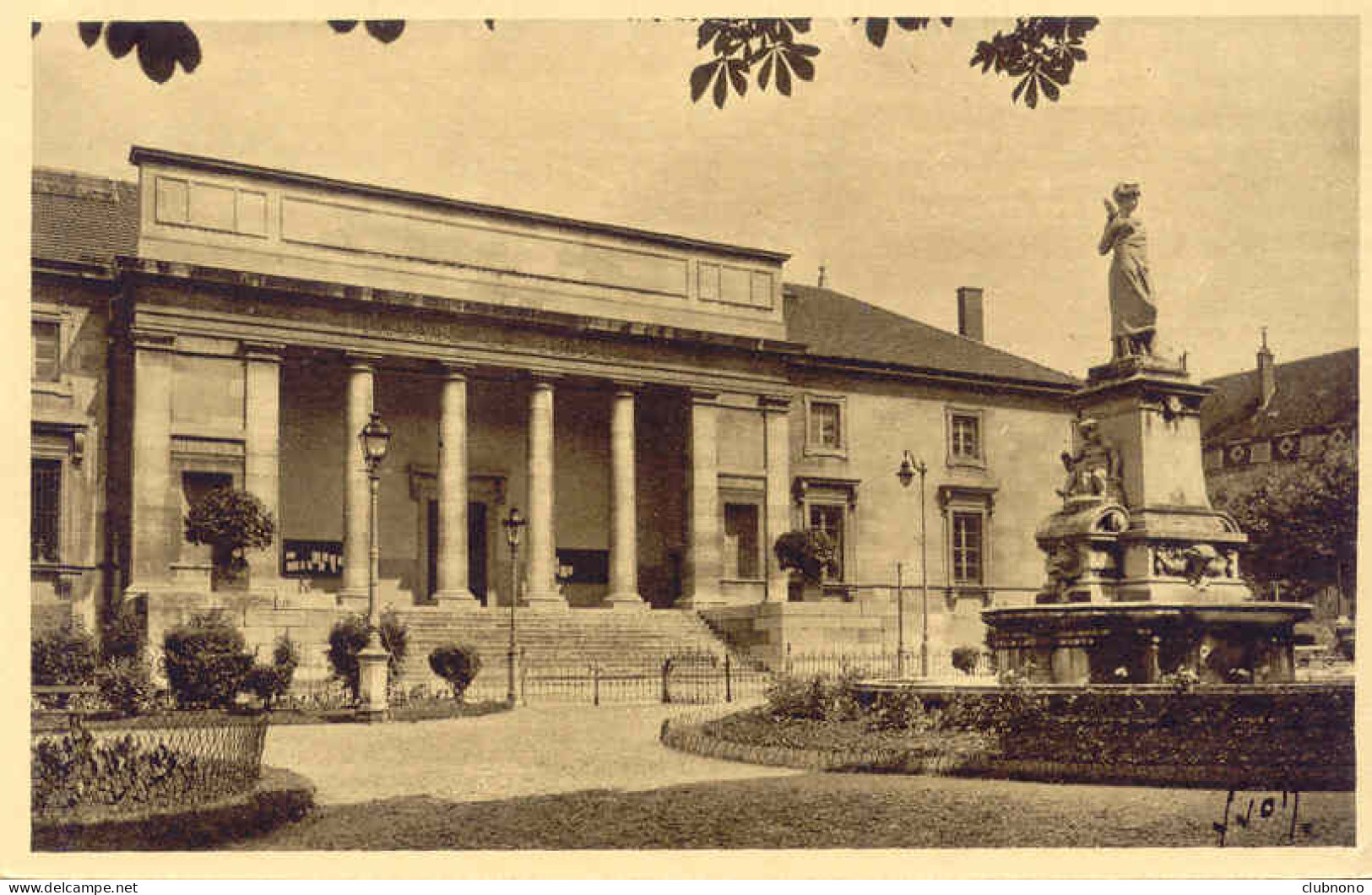 CPA - CHALON SUR SAONE - LE PALAIS DE JUSTICE ET MONUMENT THEVENIN (BELLE CARTE SEPIA) - Chalon Sur Saone