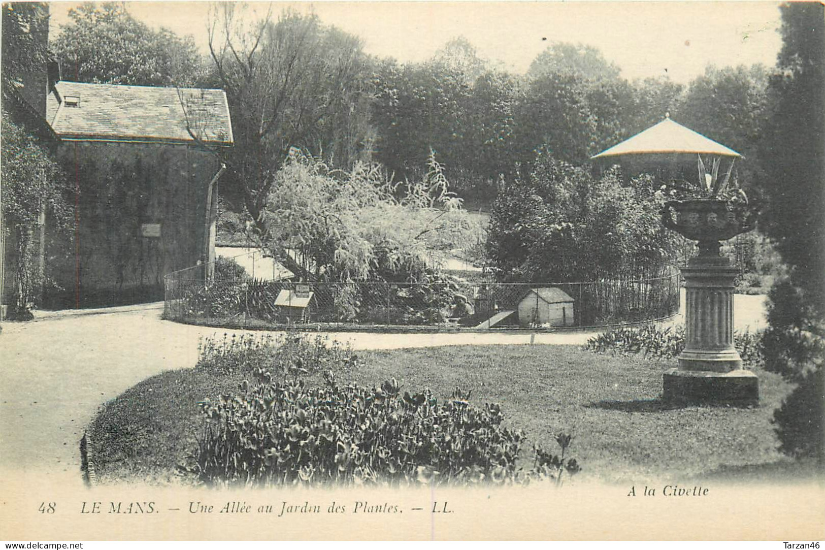 26.04.2024 - B -  48. LE MANS Une Allée Au Jardin Des Plantes - Le Mans