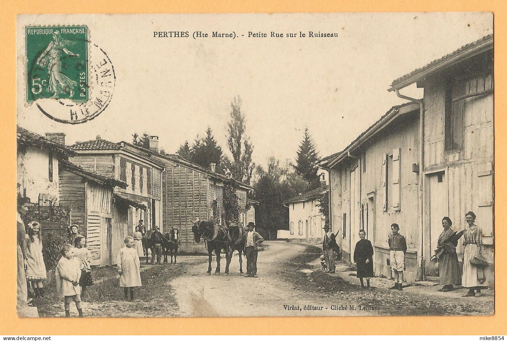 0331  CPA  PERTHES  (Haute-Marne)   Petite Rue Sur Le Ruisseau - Animée  ++++++++ - Autres & Non Classés