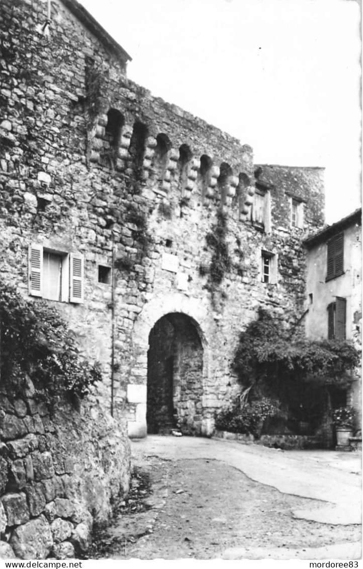 83 / CPSM / FAYENCE / LE VIEUX CHATEAU - Fayence