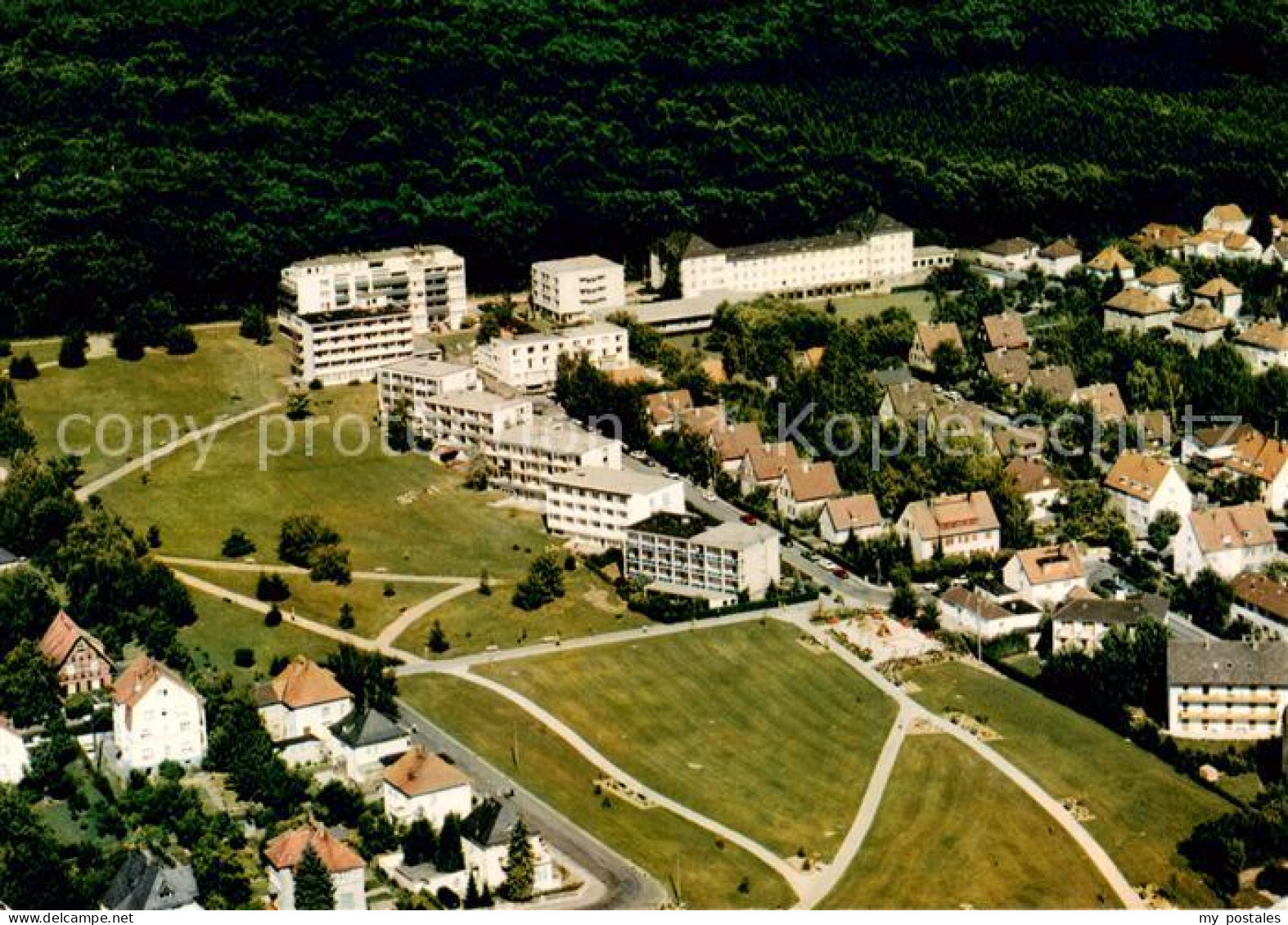 73852539 Bad Soden  Taunus Teilansicht Mit Neuem Kurpark Fliegeraufnahme  - Bad Soden