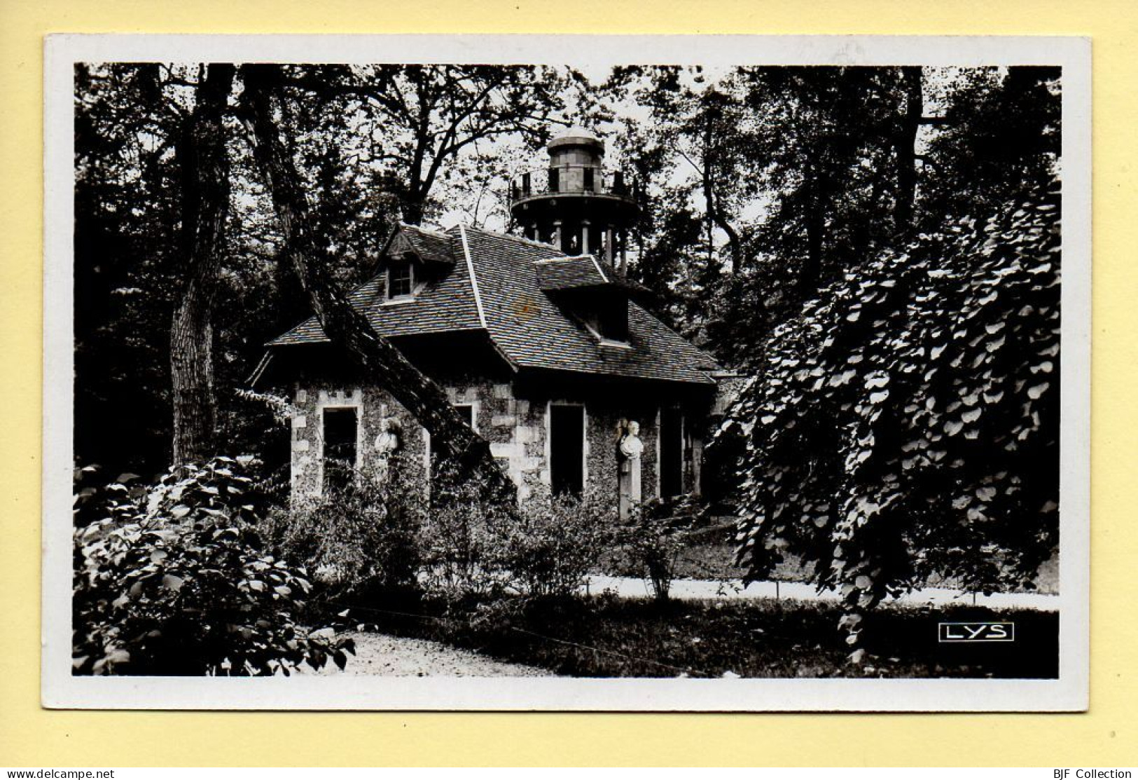 78. VERSAILLES – Hameau De Trianon / La Laiterie (voir Scan Recto/verso) - Versailles (Schloß)