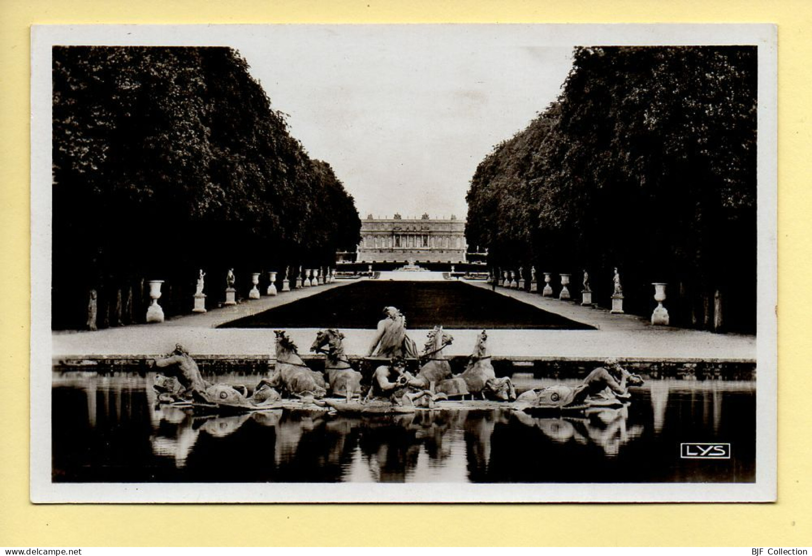 78. VERSAILLES – Allée Royale Et Bassin D'Apollon (voir Scan Recto/verso) - Versailles (Castello)