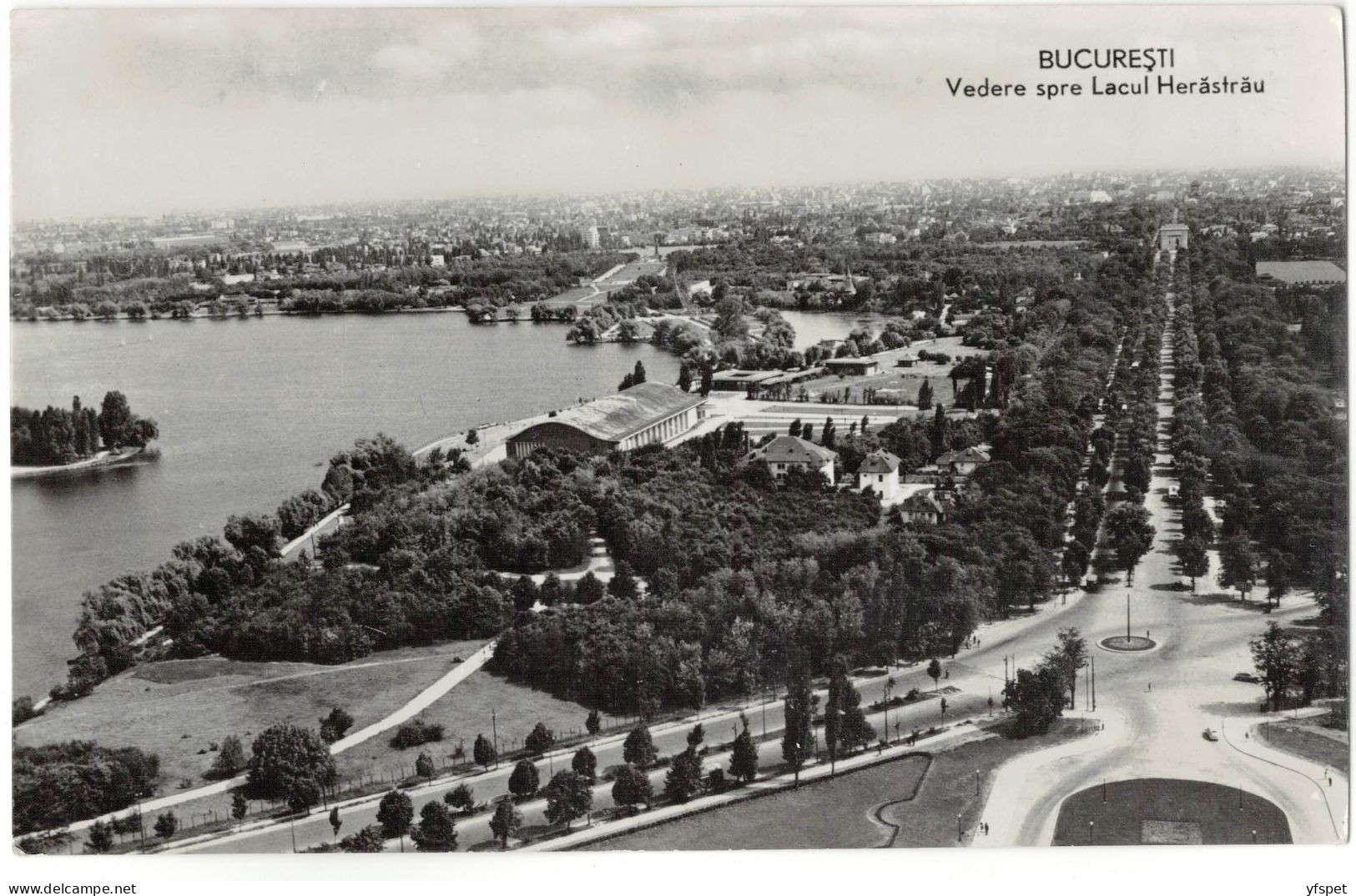 București - View Of Herăstrău Lake - Roumanie