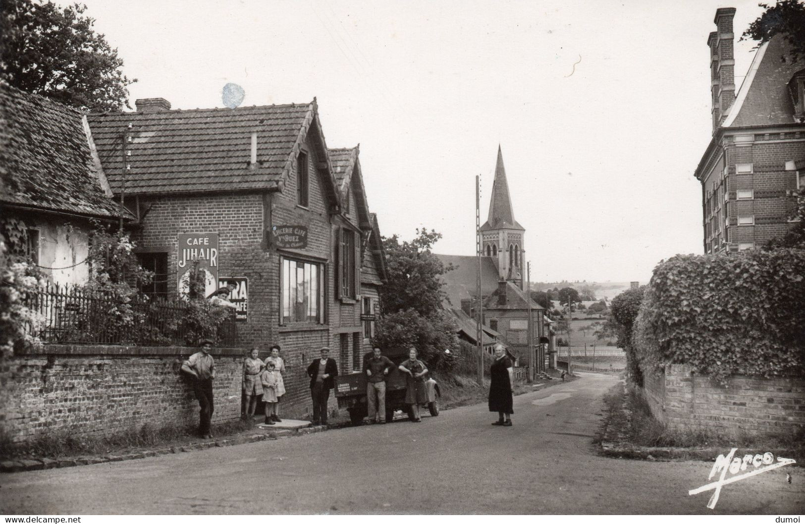 MESNIERES En BRAY  -  Rue De La Gare  (café) - Mesnières-en-Bray