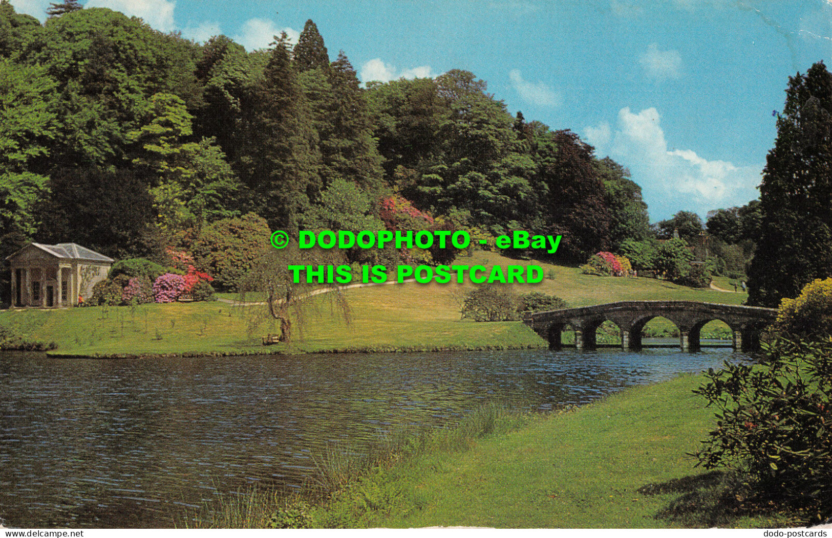 R519542 The Lake And Bridge. Stourhead Gardens. J. Salmon - Mondo