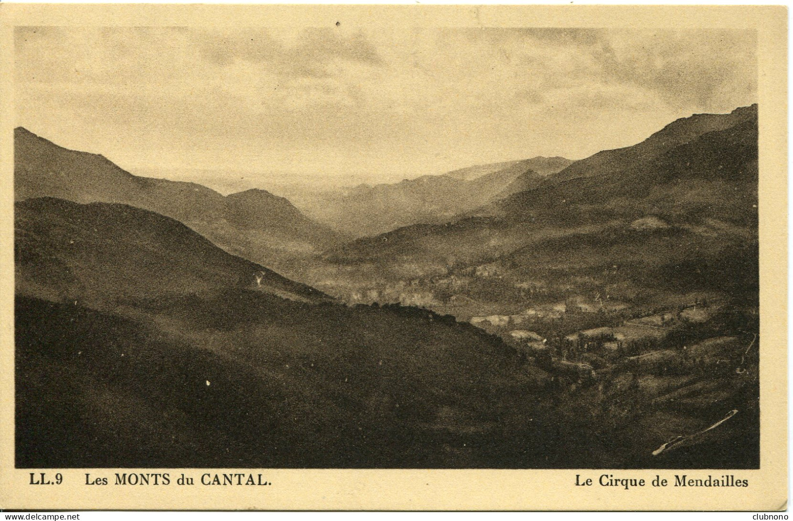 CPA - MONTS DU CANTAL - LE CIRQUE DE MENDAILLES - Altri & Non Classificati